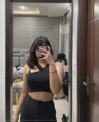 Çorlu Escort Suzan – 21 Yaşında Sarışın ve Tutkulu